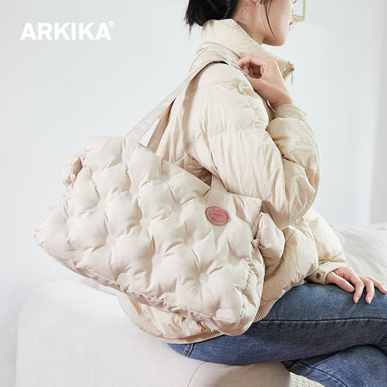 Arkika Pet Polka Dot Shoulder Bag